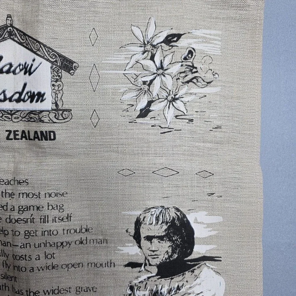 The Unbranded Brand vtg maori
