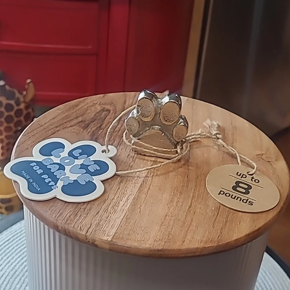 Ribbed Dog Food Tin