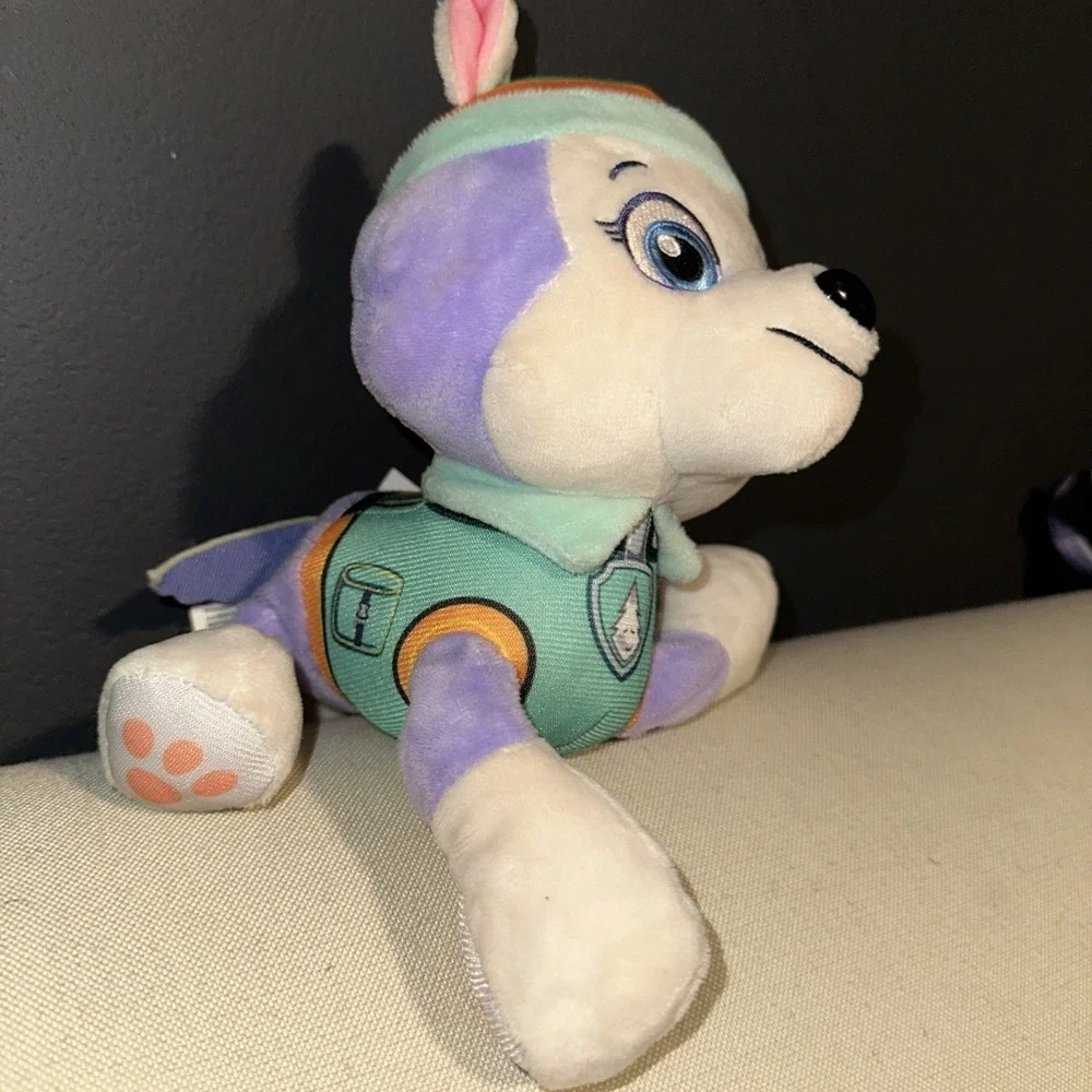 Nickelodeon Paw Patrol Everest Plush  - Pup Pals 8