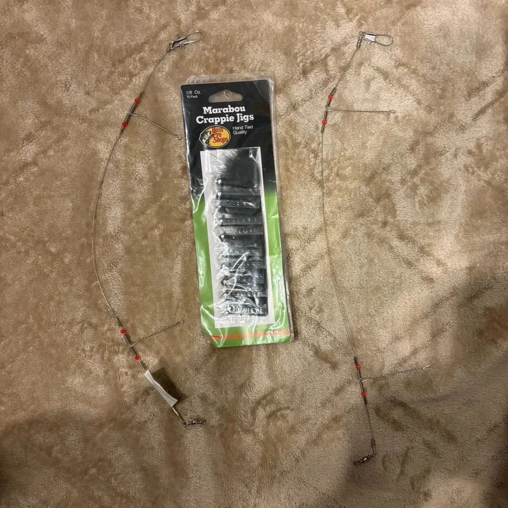 Bass Pro Shops Crappie Fishing Lot – Marabou Jigs + 2 Wire Spinner Rigs