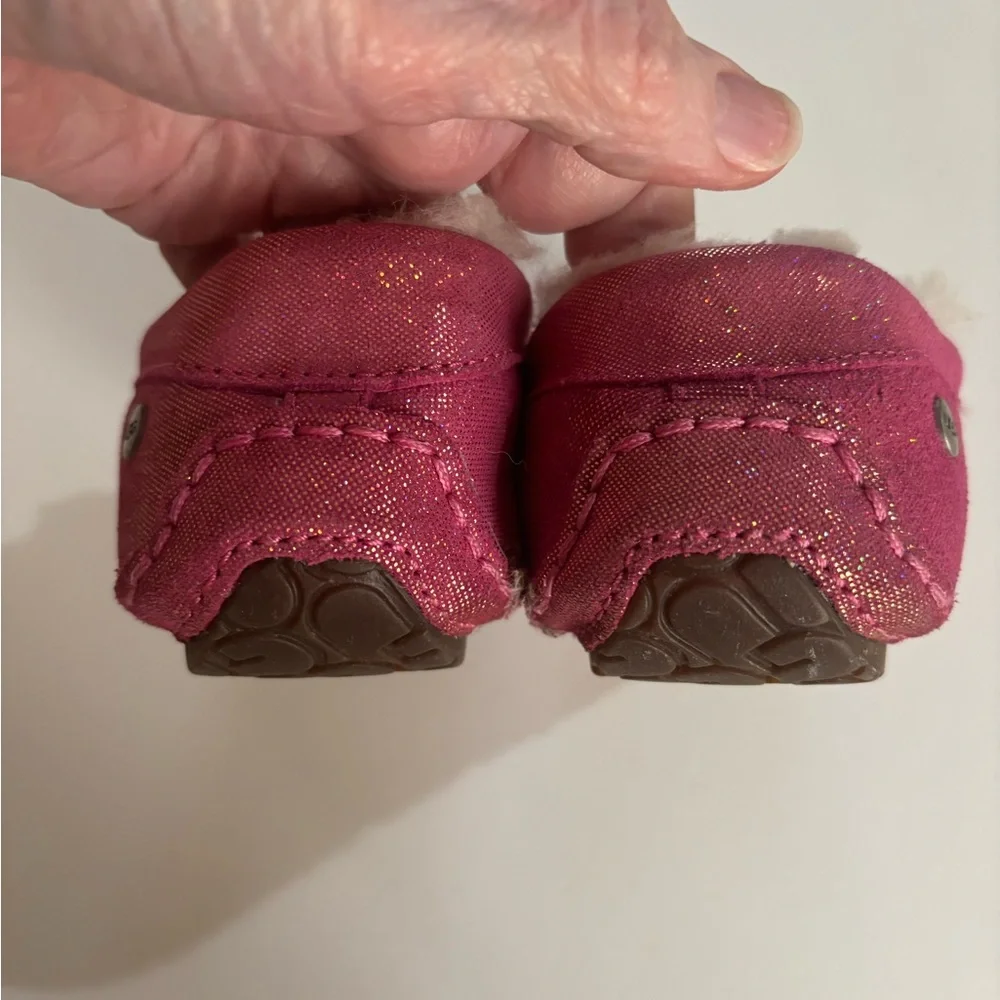 UGG chic pink