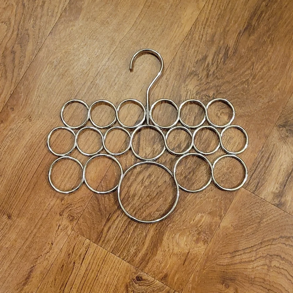 Metal Scarf Hanger