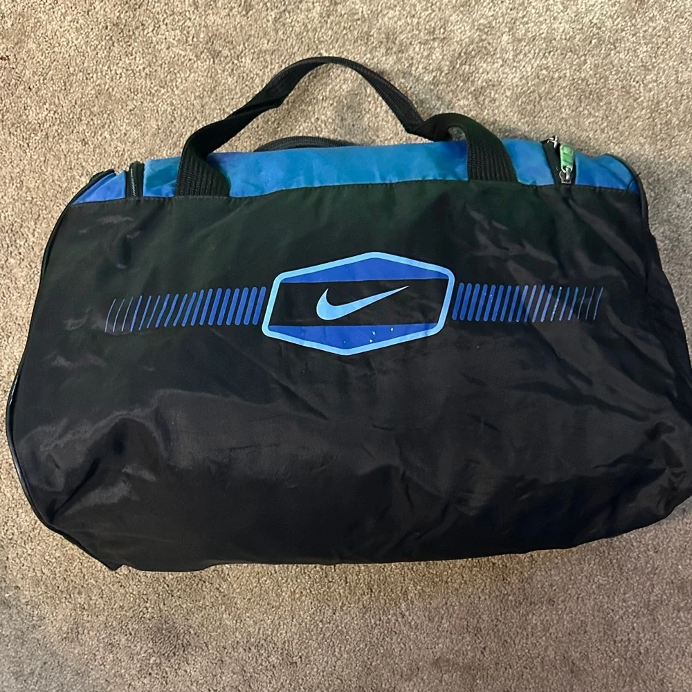 Nike duffel bag