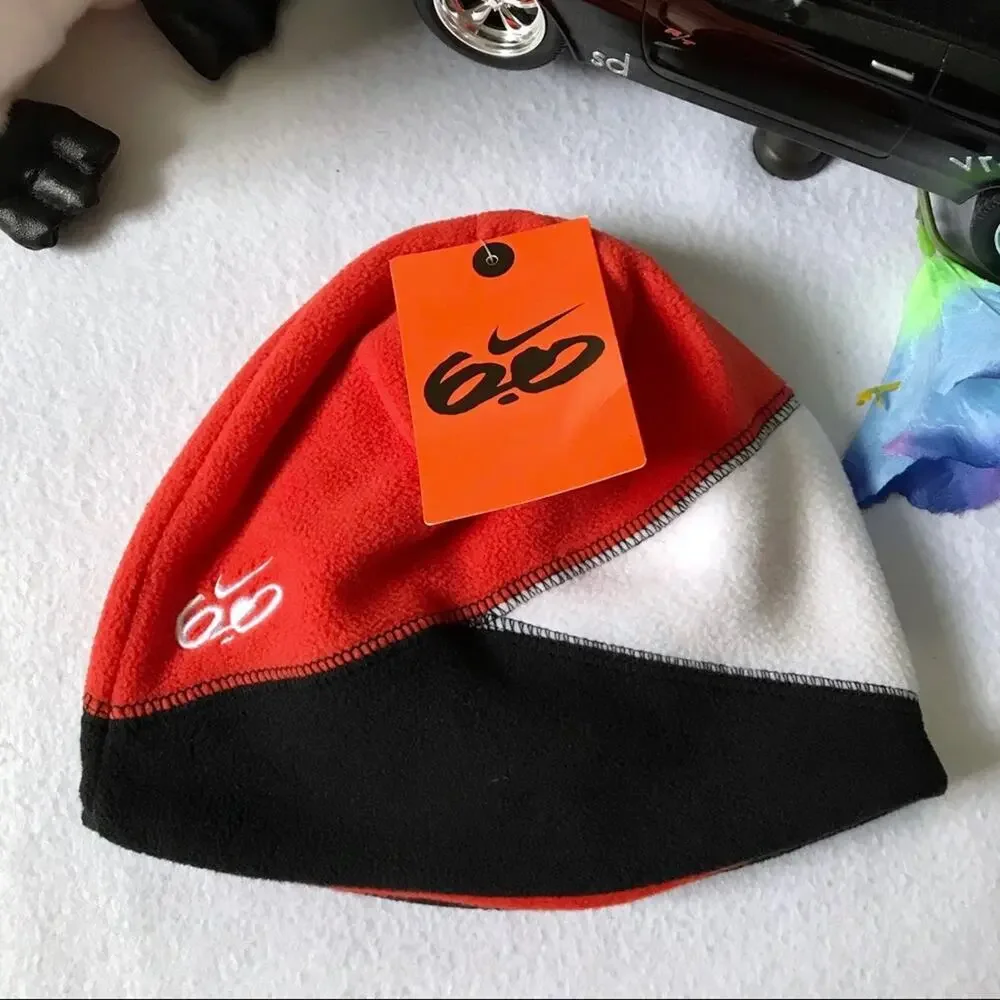 Nike nwt beanie