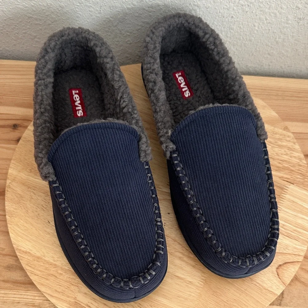 Levi's® Mens Moccasin Slippers large 9.5/10.5
