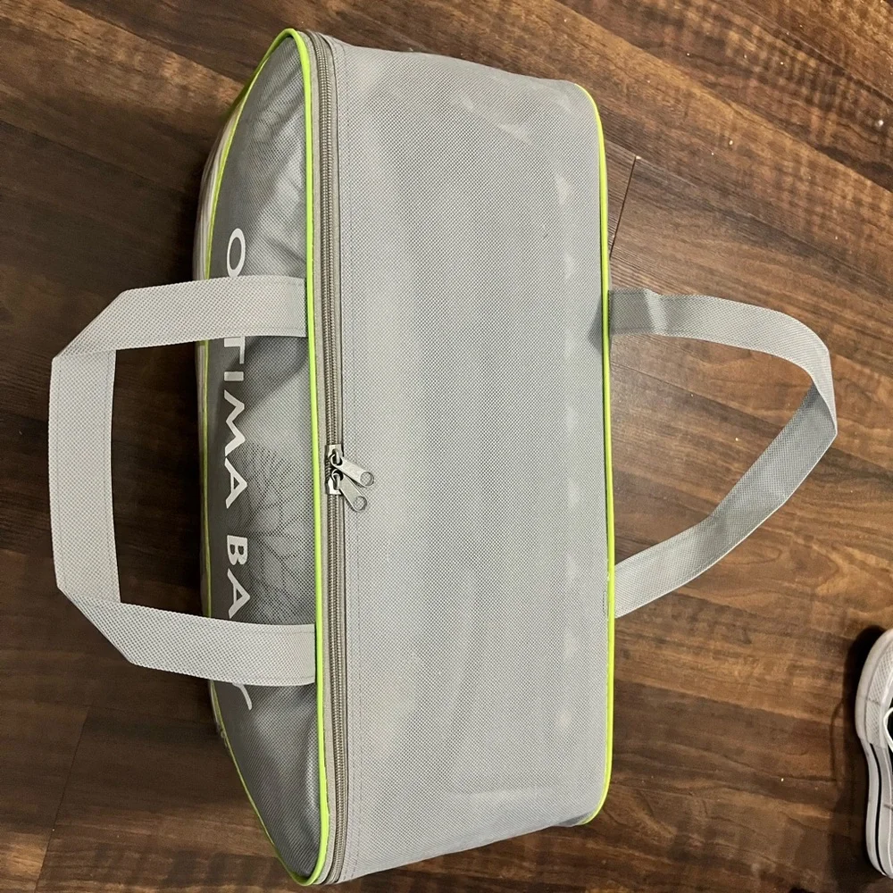 Optima Baby window included pillow