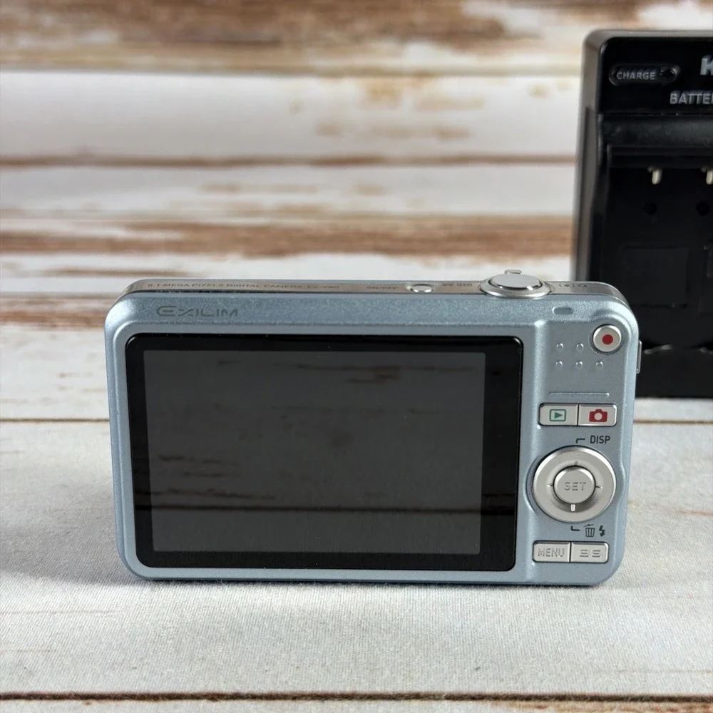 Casio Exilim EX-Z150 8.1MP Digital Camera Blue Parts Repair Lens Error + Charger