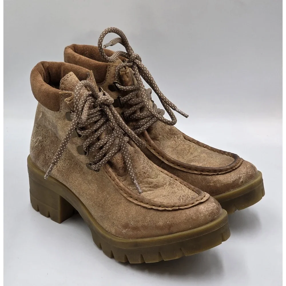 Diba True Womens Size 7.5 Prom Queen Tan Chucky Lug Sole Block Heel Ankle Boots