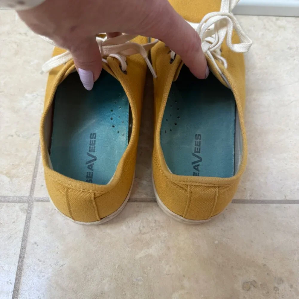 SeaVees worn once