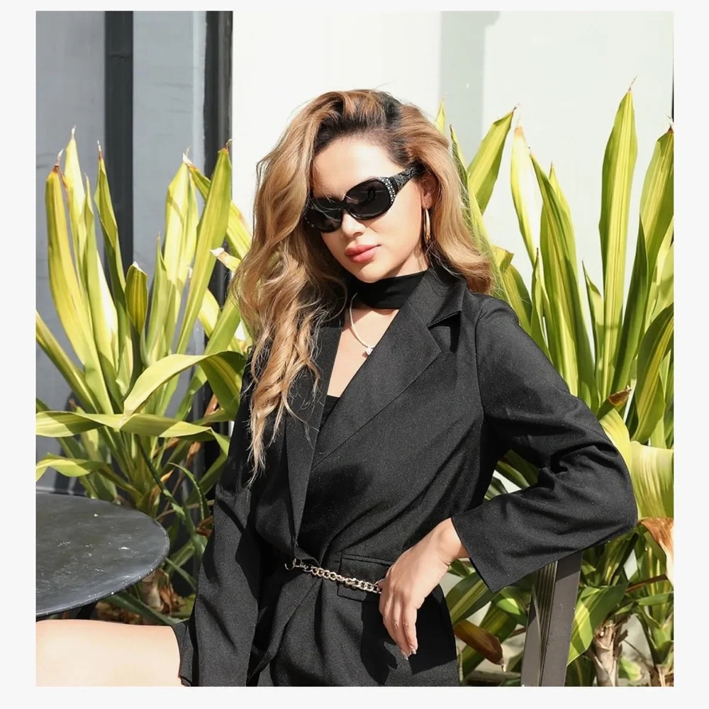 N/A stylish black