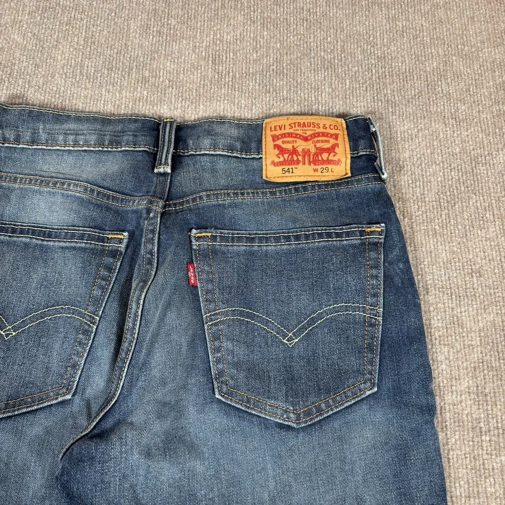 Levis levi 541