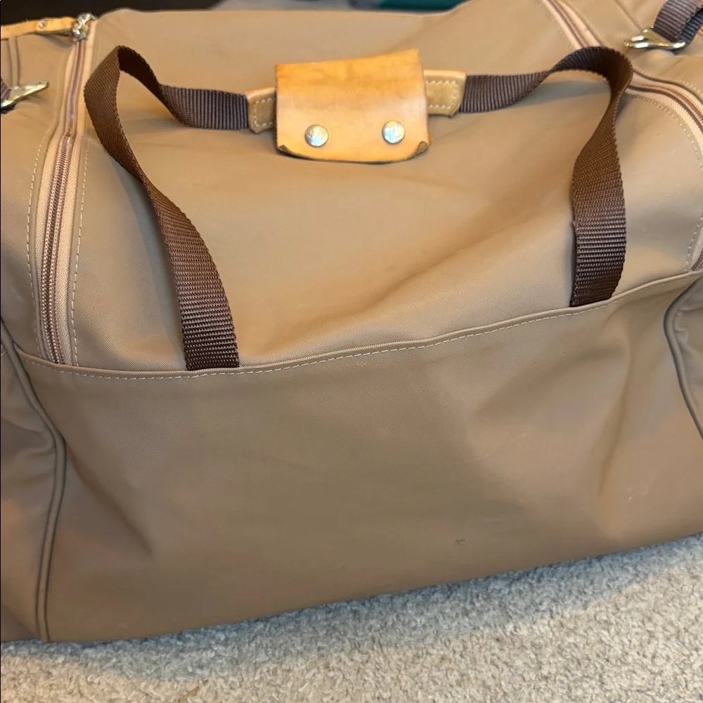 Jon Hart Design spacious duffle