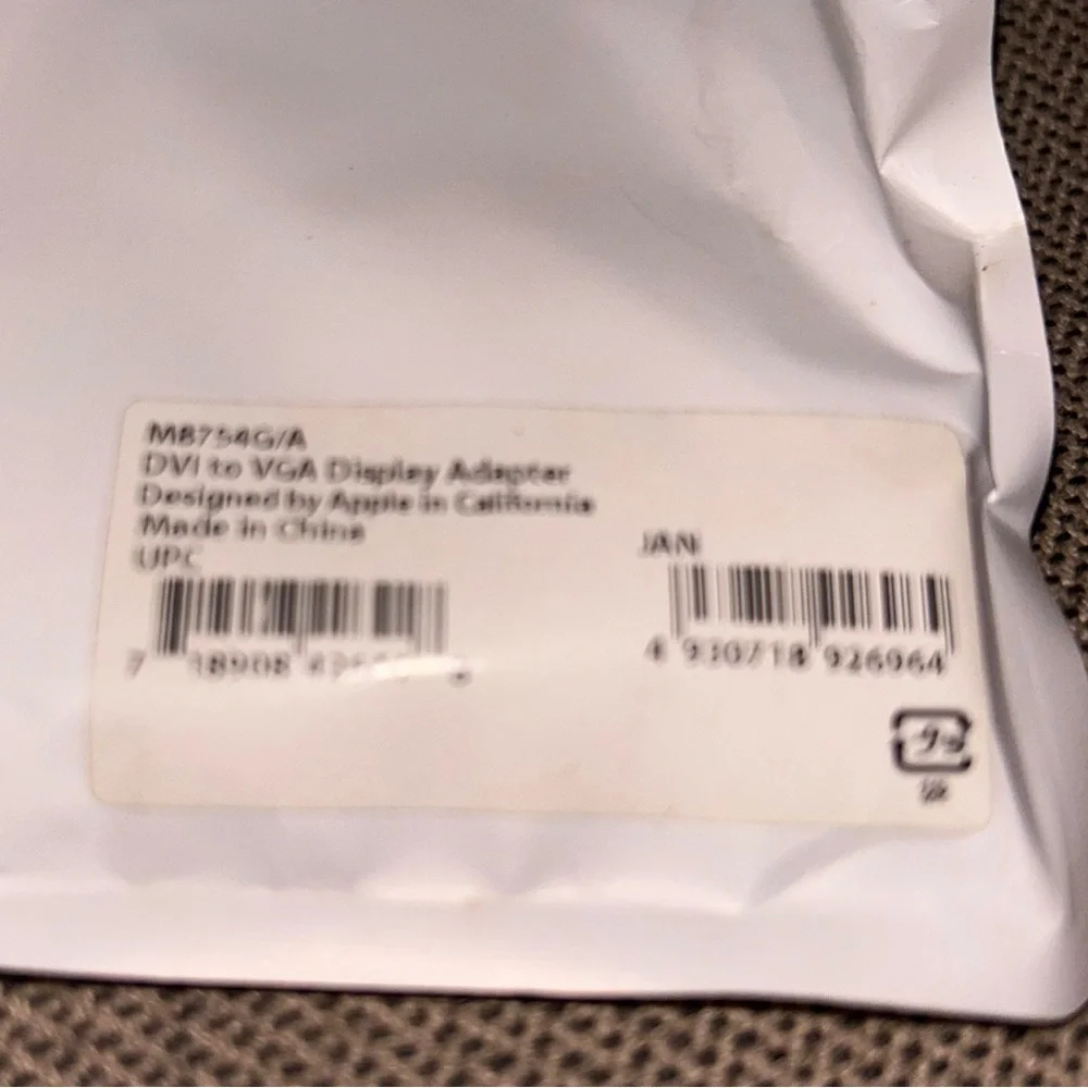 Apple genuine dvi