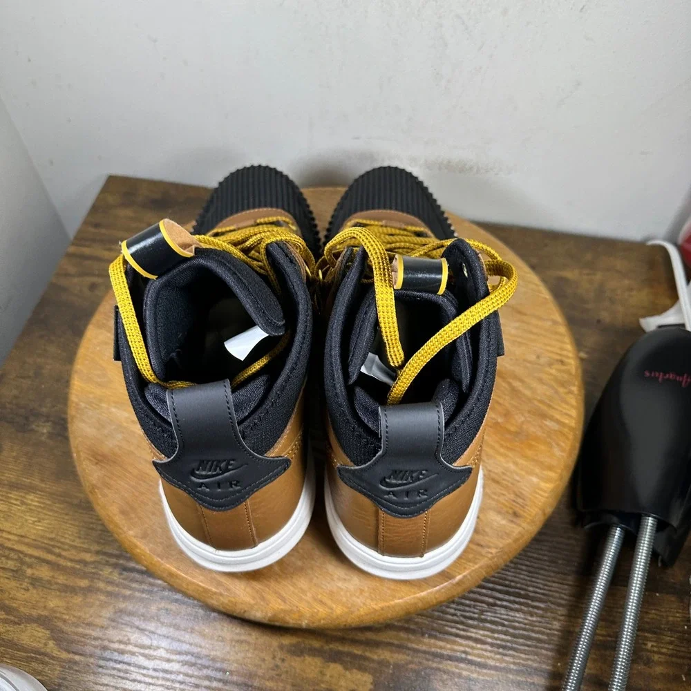Nike lunar force