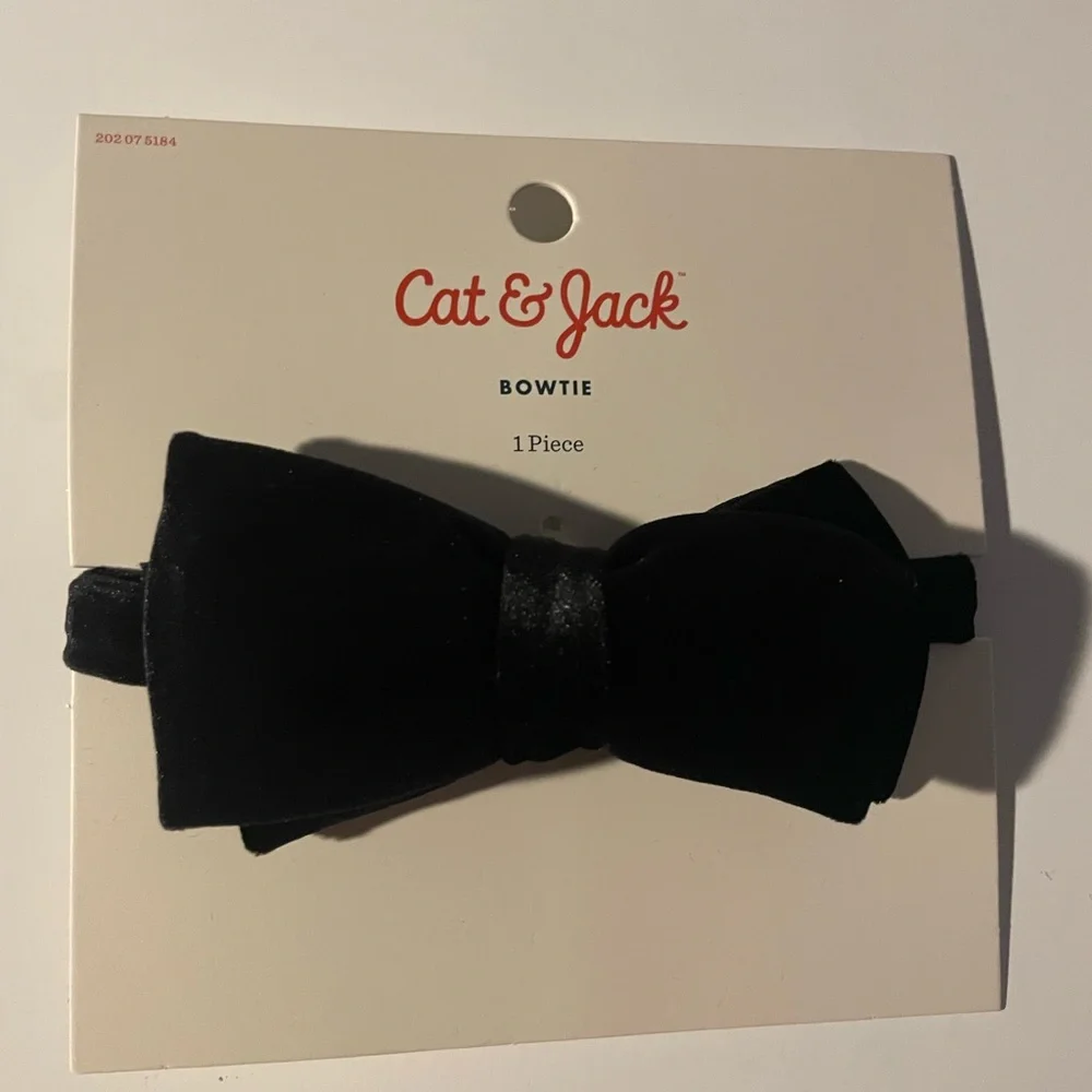 Cat & Jack sleek black