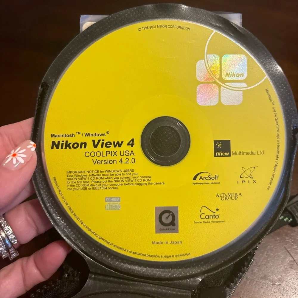 Vintage Nikon View 4 CD-ROM COOLPIX USA v4.2.0 Software Disc (1998–2001)