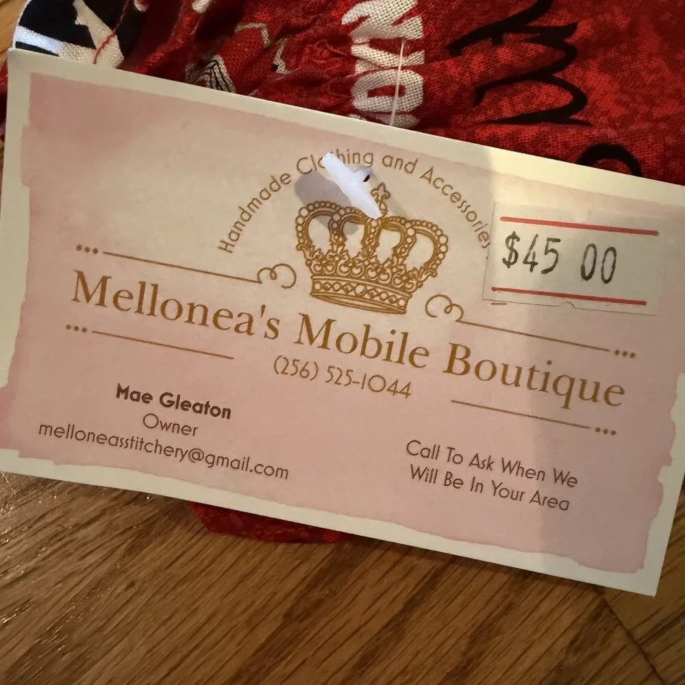Melloneas Mobile Boutique celebrate your
