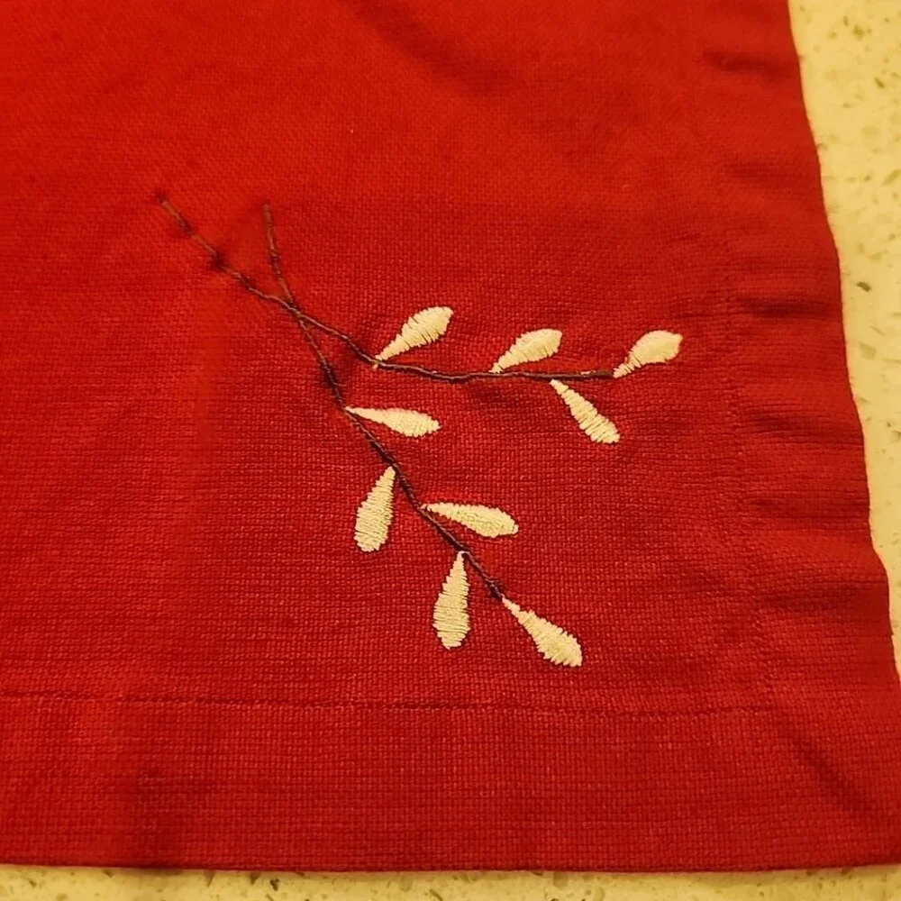 Crate and Barrel no napkins