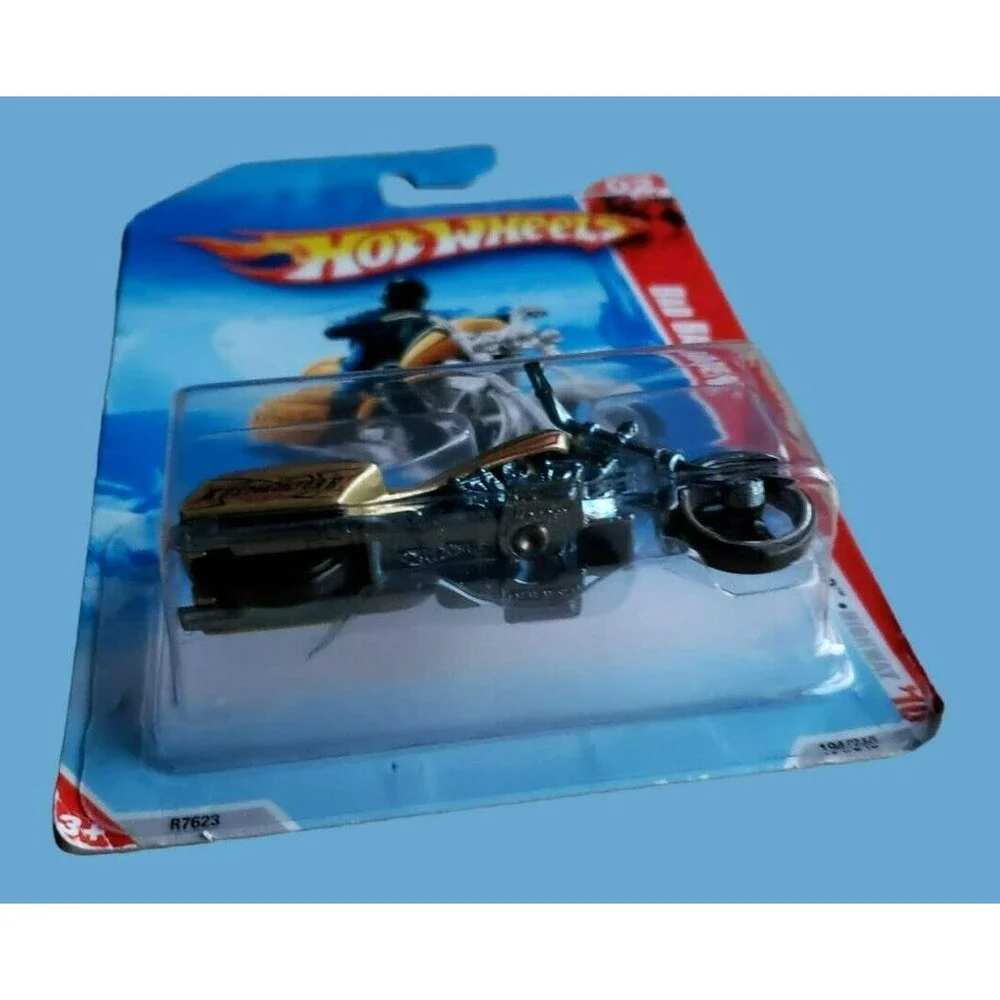 2012 Hot Wheels BAD BAGGER HW CITY WORKS '12 #137 & HIGHWAY '10 #194 LOT Of 2
