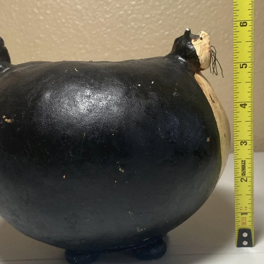 The Unbranded Brand fat cat