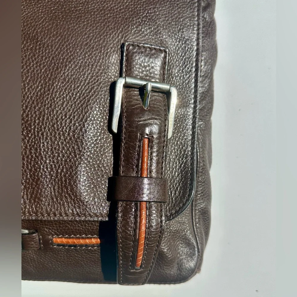 a. testoni light crossbody craftsmanship