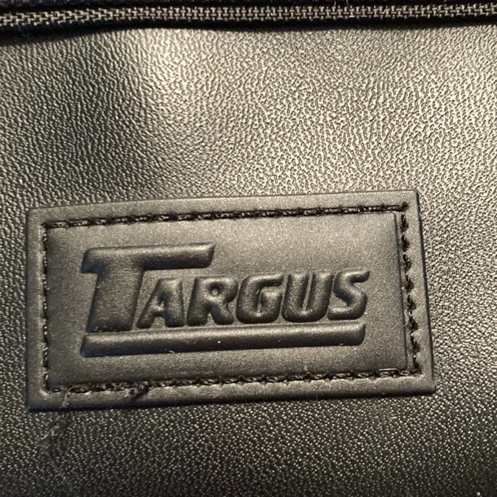 Targus, Softside briefcase, laptop, overnighter.