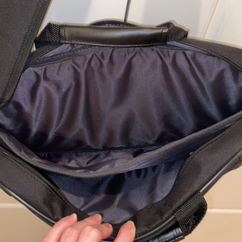 HP nwt black