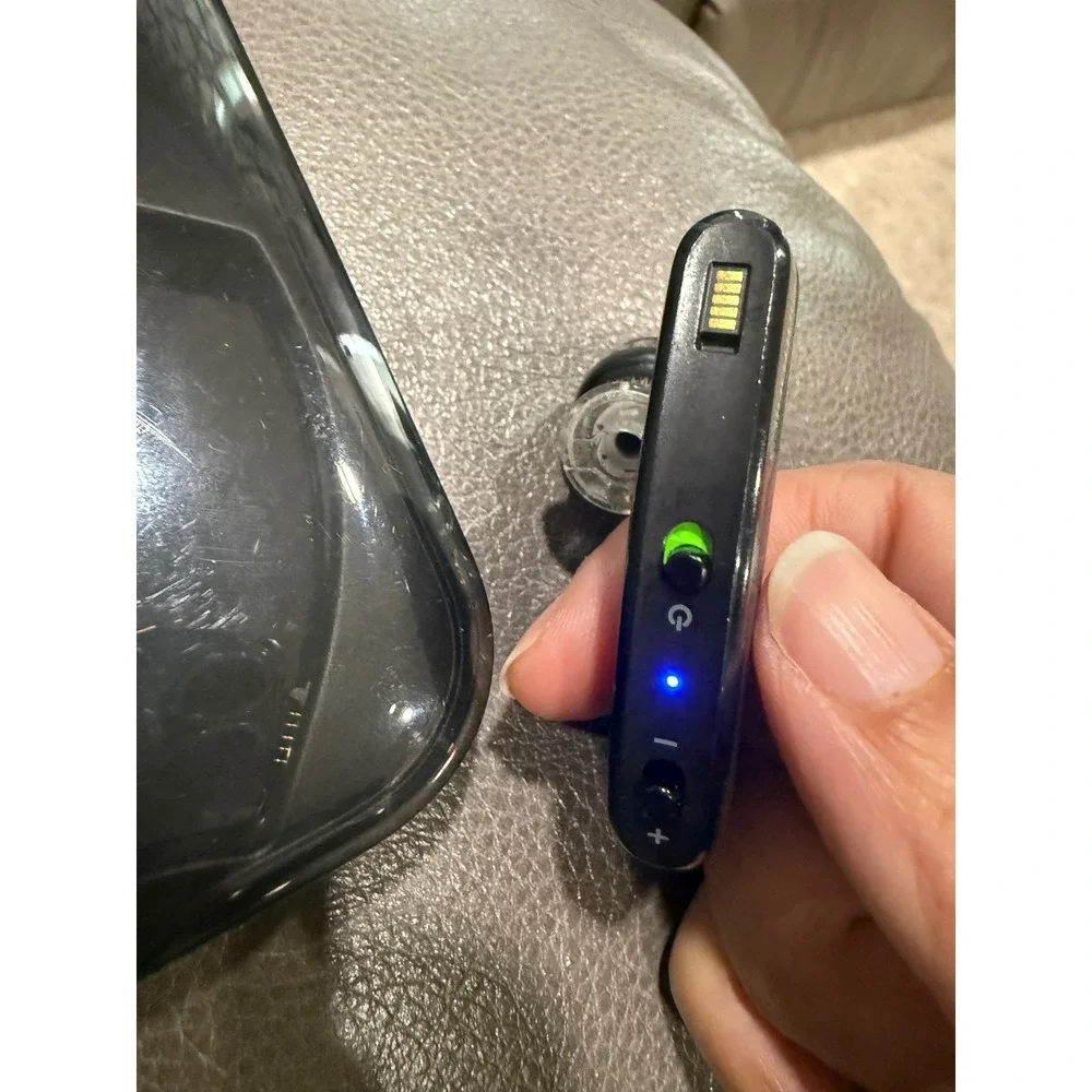 Plantronics Voyager Legend Bluetooth 2 Headset Bundle with Charging Case Black