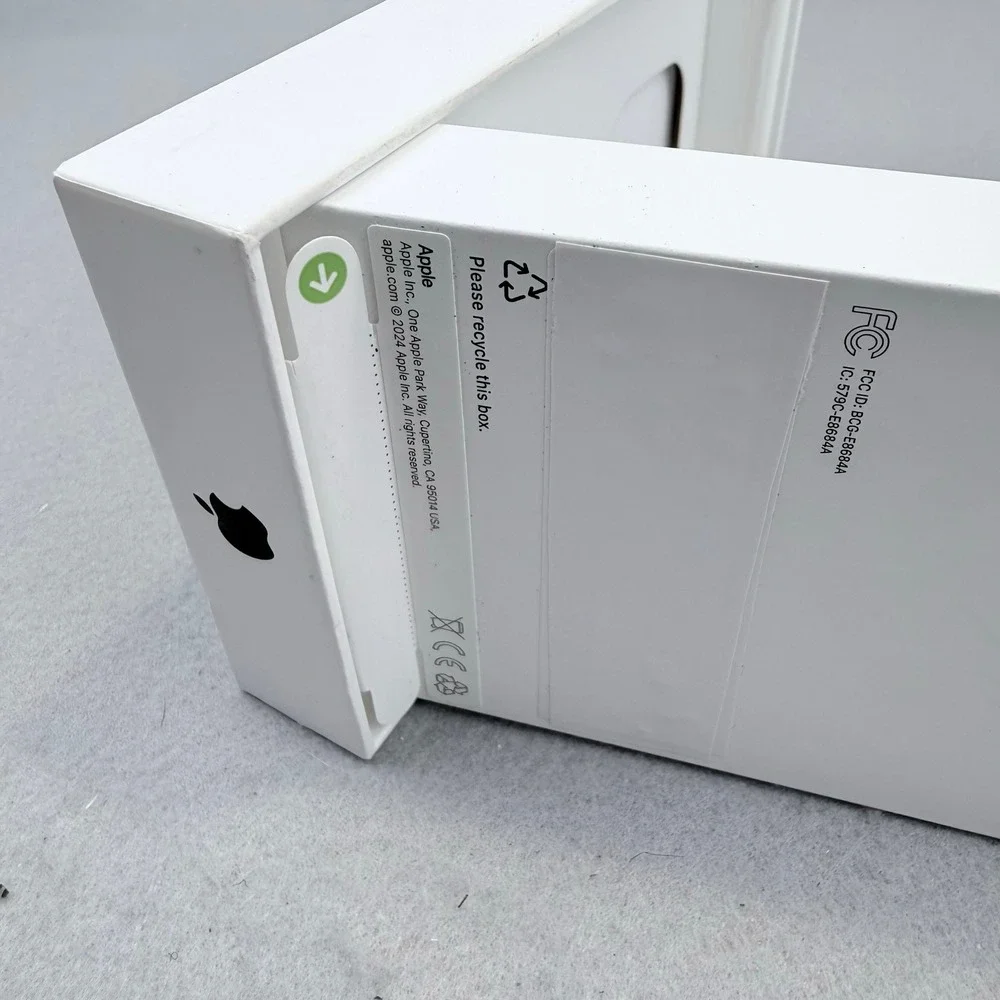 Apple *** please