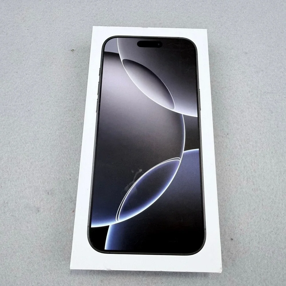Apple *** please