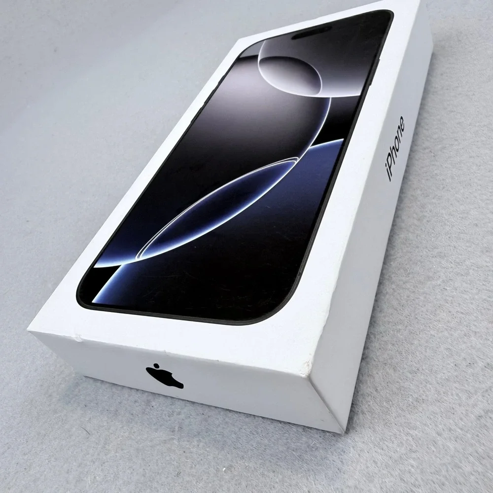 Apple *** please