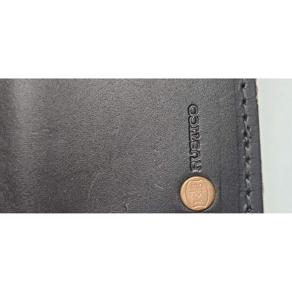 N/A cutout pockets