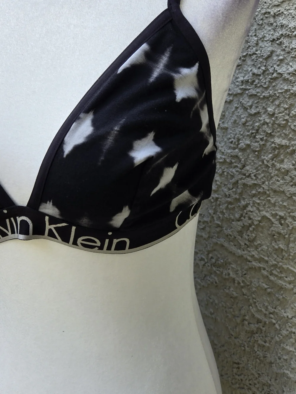 Calvin Klein lightweight triangle