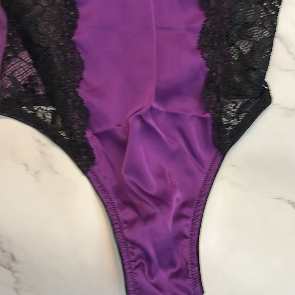 Fredericks of Hollywood brand new