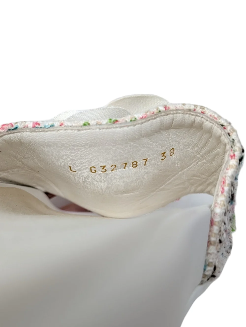 Chanel Camellia Tweed CC Logo Slide Rainbow White Rubber Pool Sandal 38 | 7.5