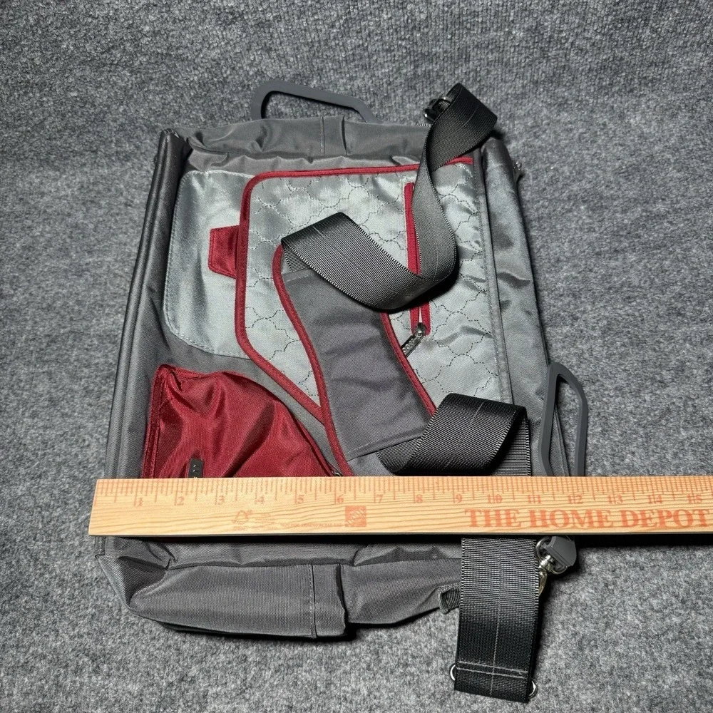 gray red excellent