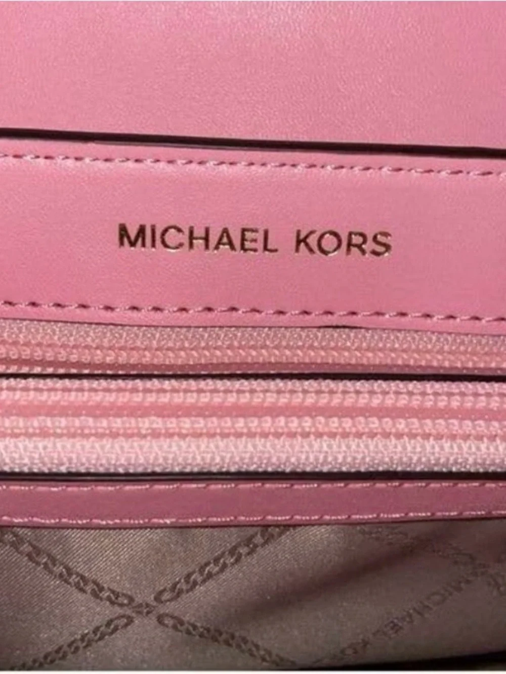 Michael Kors Brown Monogram Shoulder Bag with Pink Trim and Gold Hardware<Rare>✨