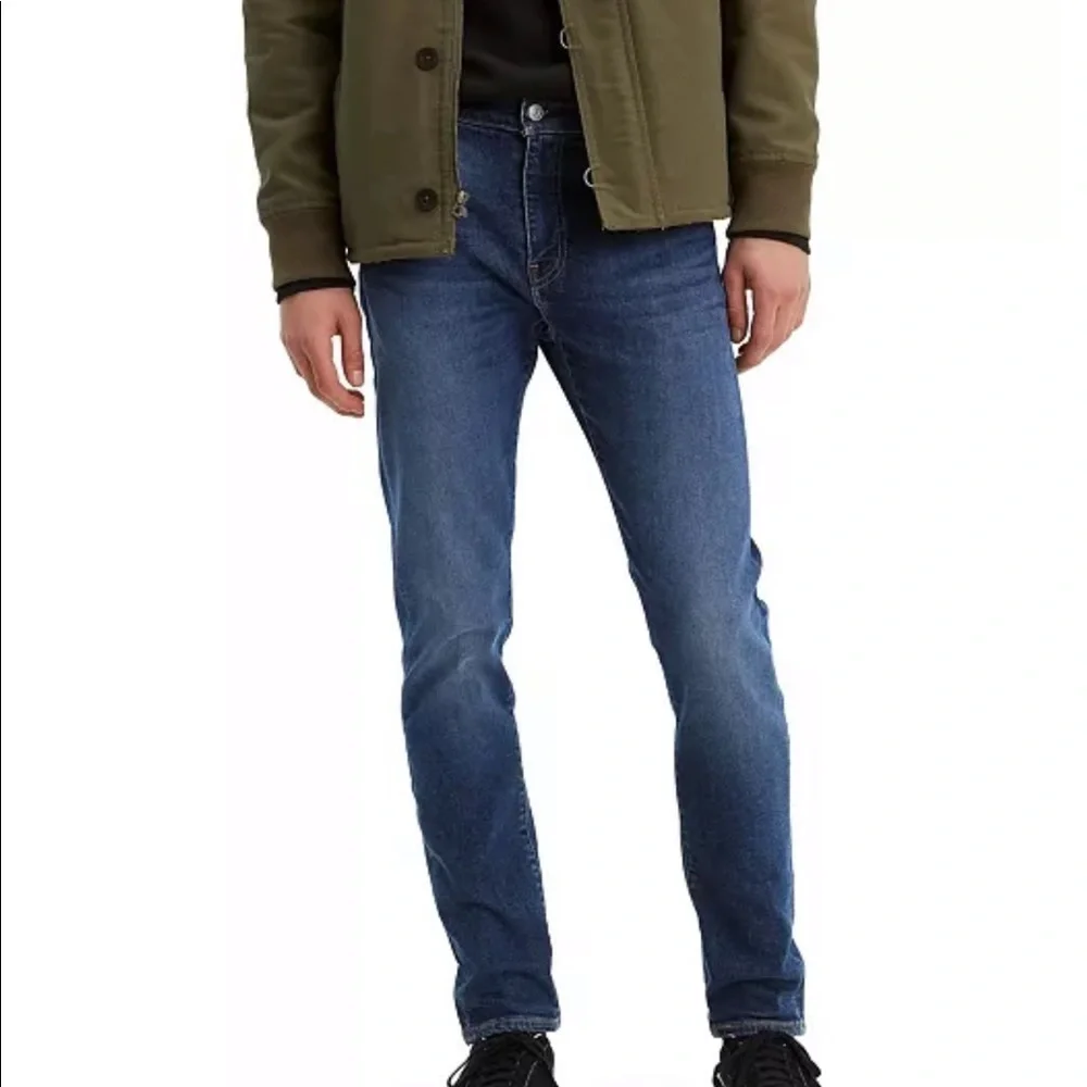 Levis slim fit