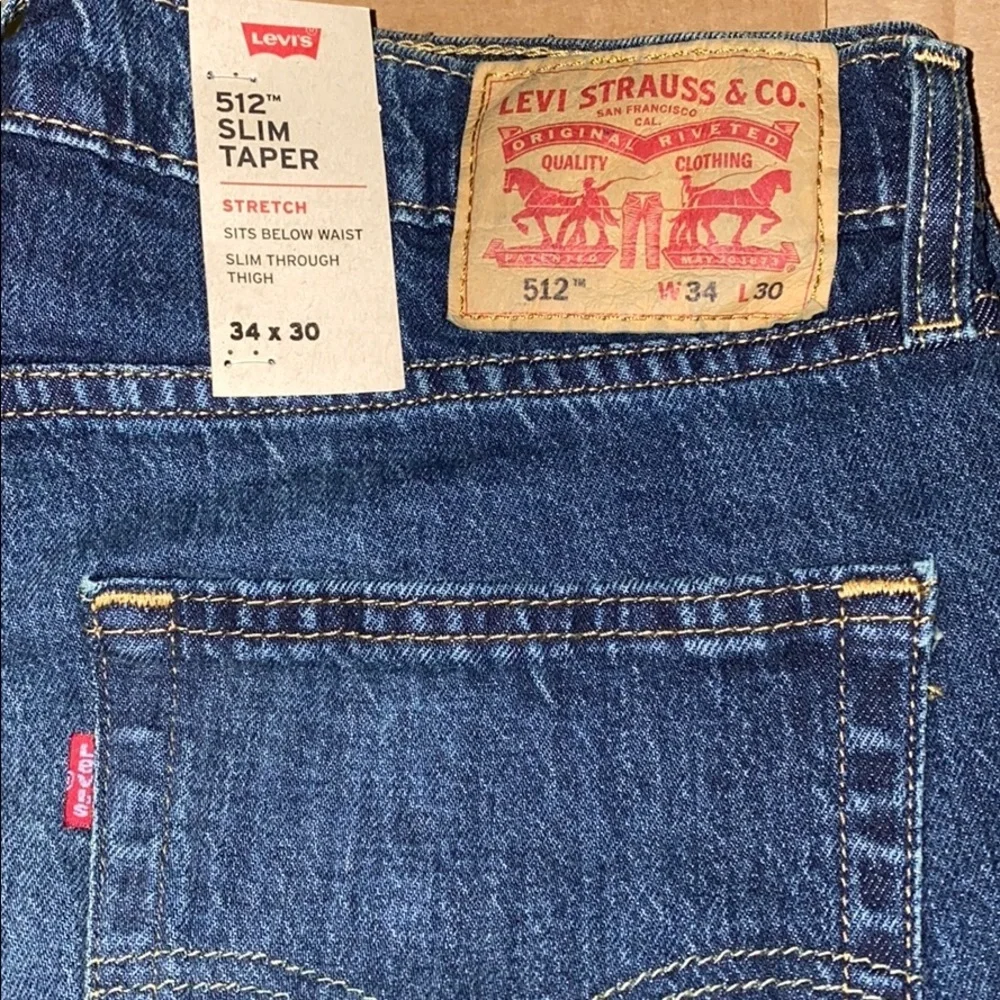 Levis slim fit