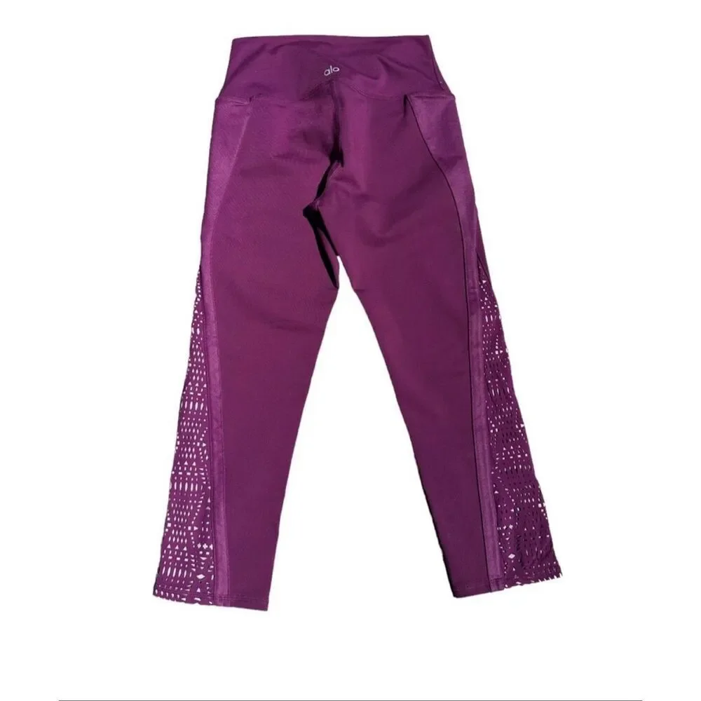 Alo Yoga High Waisted Patina Yoga Pants Activewear Leggings Capris Purple Small