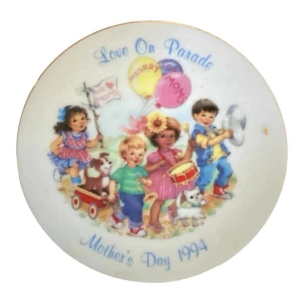 Vintage Mother's Day 1994 'Love On Parade' Decorative Plate - Multicolor