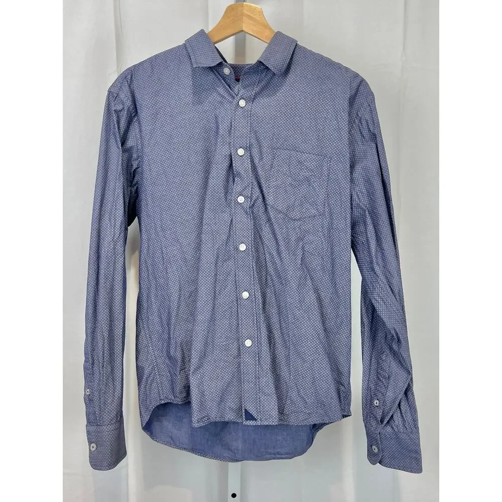 UNTUCKit patterned button