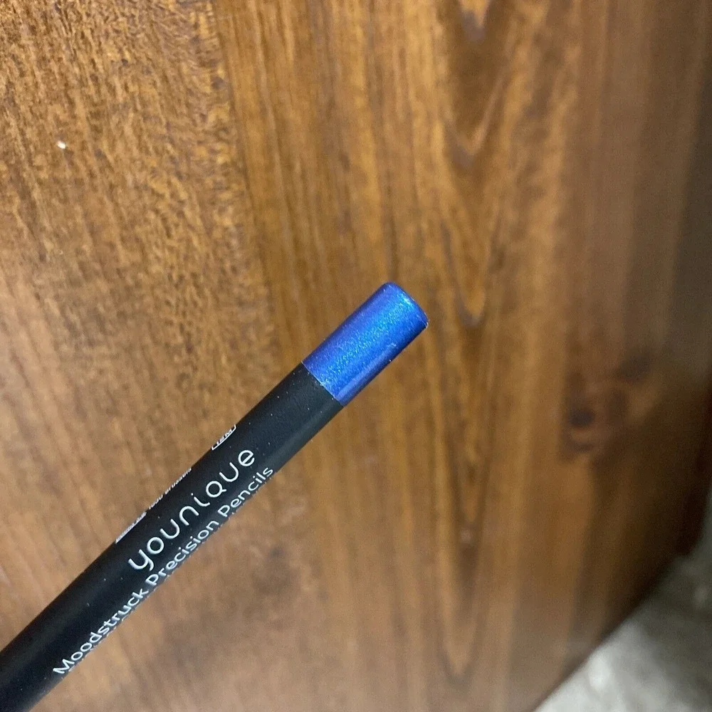younique moodstruck