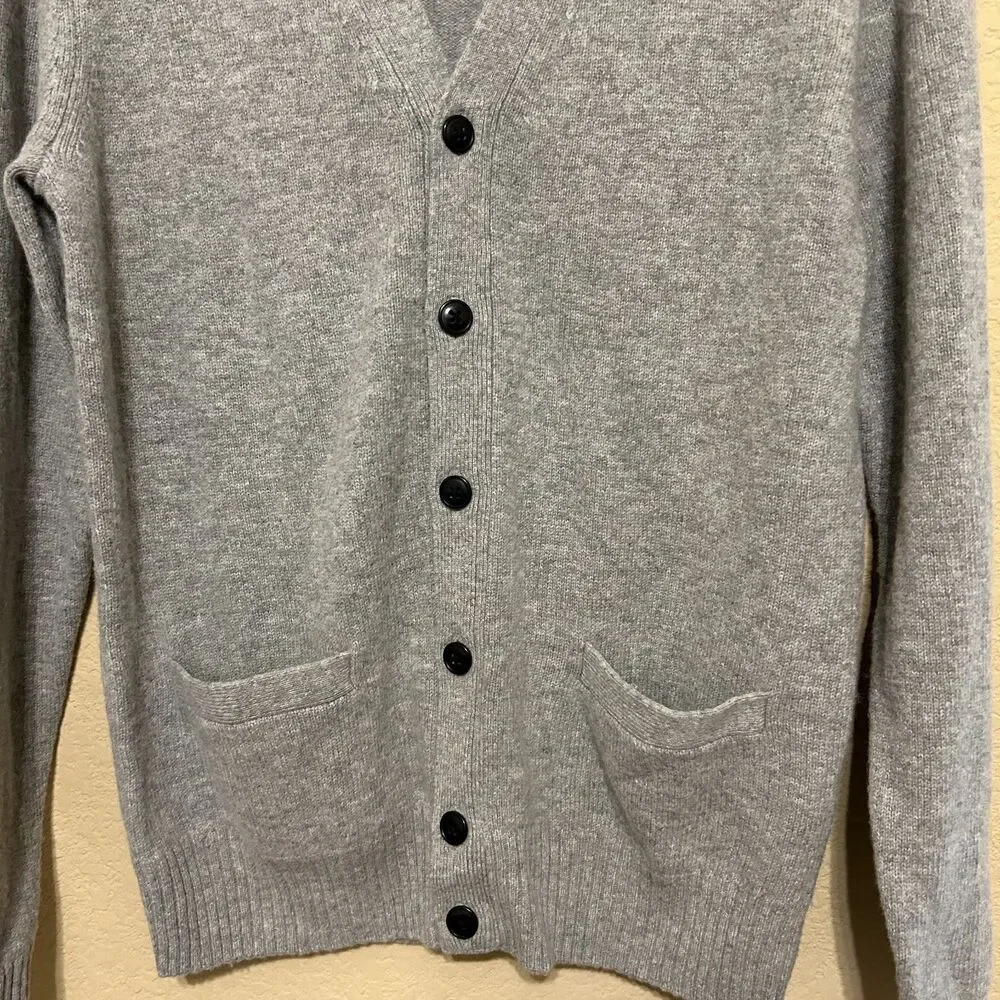 Uniqlo cardigan sweater