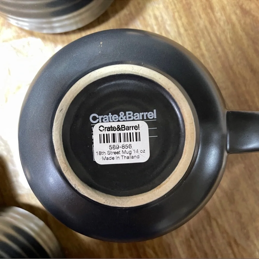 COPY - 2 x Crate&barrel 18th street mugs