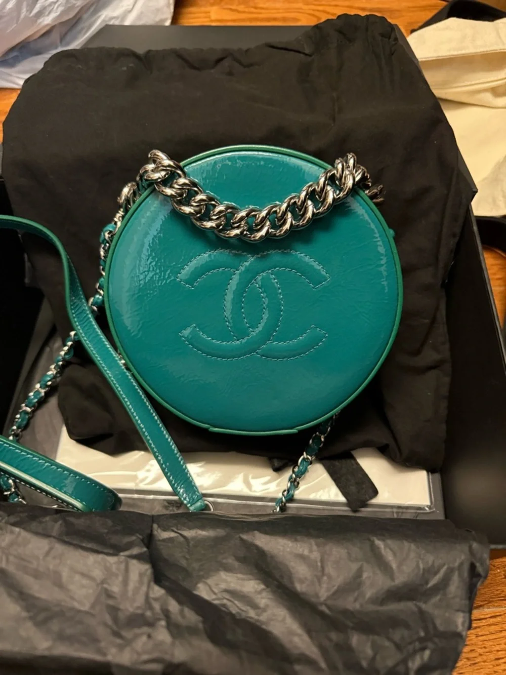 CHANEL ROUND AS EARTH GREEN PATENT LEATHER BAG