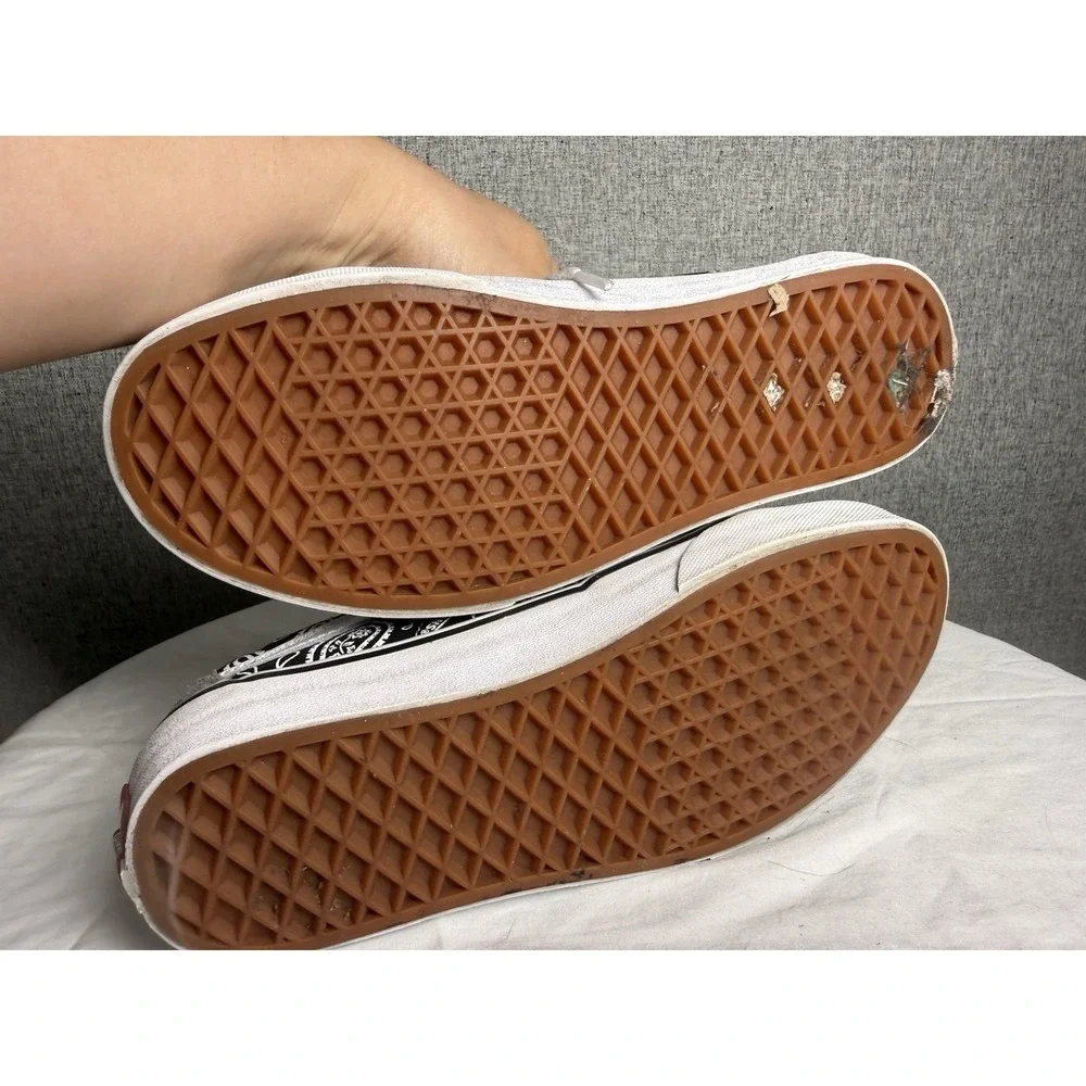Vans excellent right