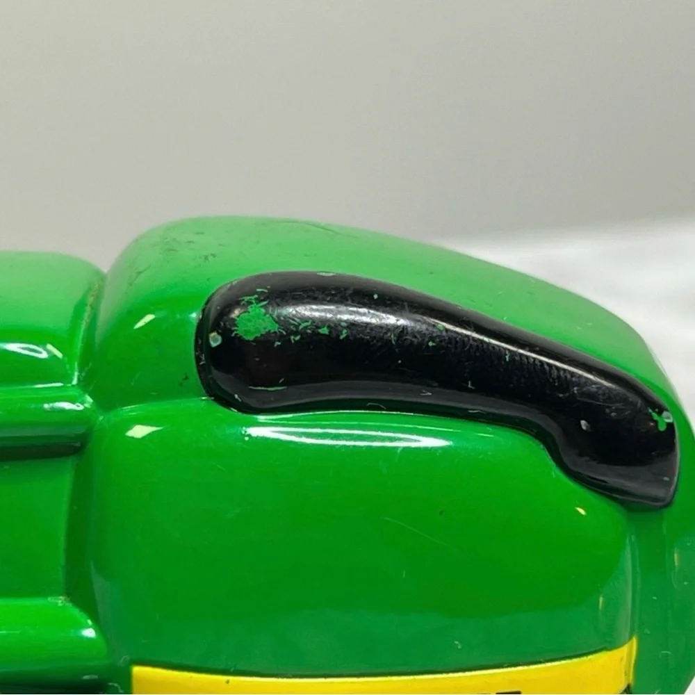 John Deere ERTL Character Truck Toy Green Cartoon Farm Vehicle Model 274 1 WY00