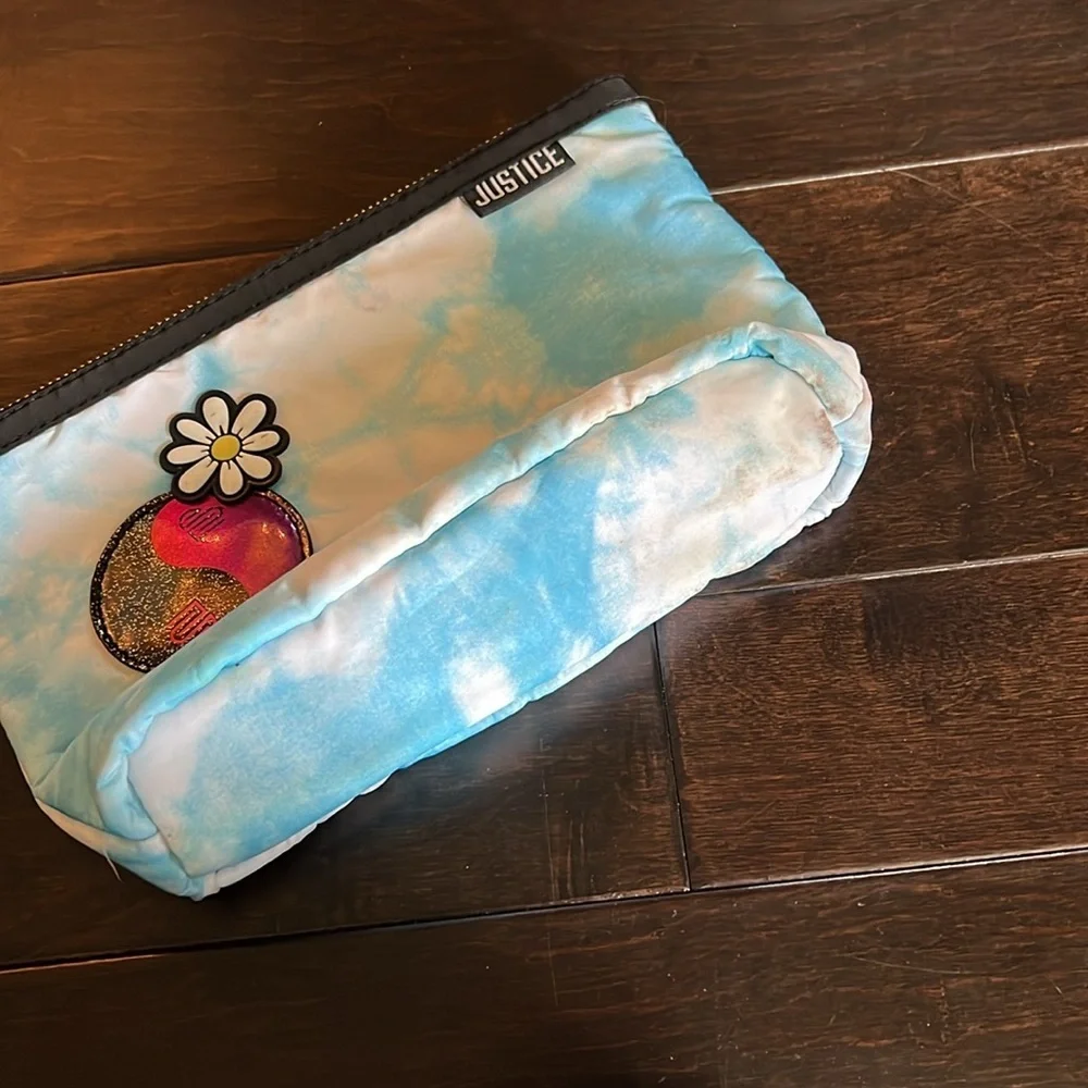 Justice cosmetic bag EUC