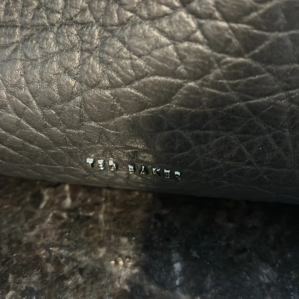 Ted Baker London Olmia Knotted Handle Leather Tote‎ Shoulder Bag Jet Black